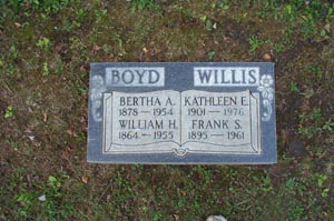 Gravestone of Bertha A. and William H. Boyd and Kathleen E. and Frank S. Willis