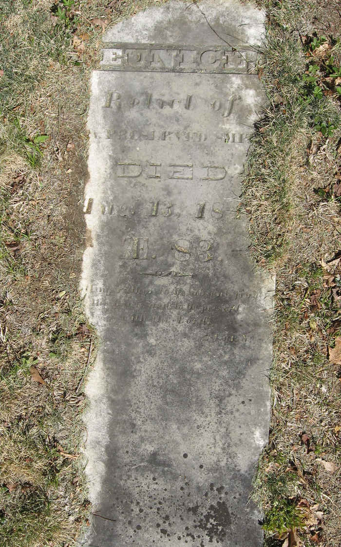 Gravestone of Eunice (Wells) Smith
