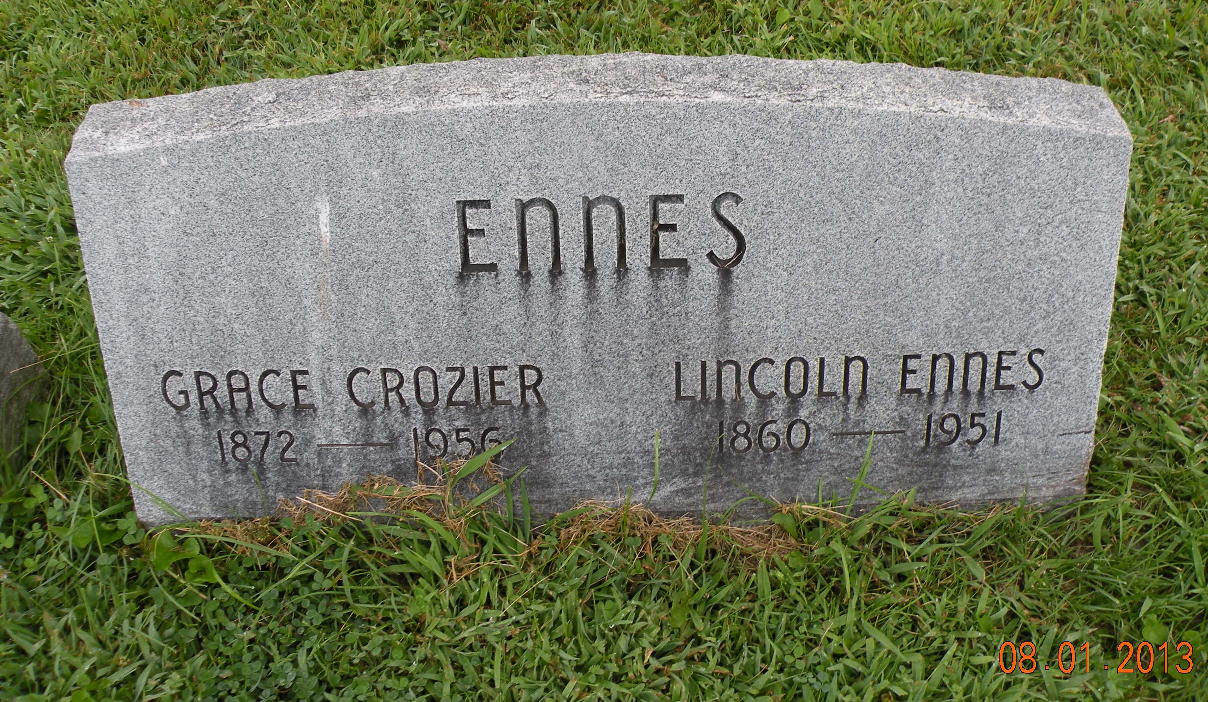 Gravestone of Lincoln and Grace<br>(Crozier) Ennes