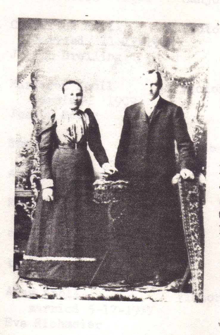 Photo of John A. and Elizabeth (Dinkel) Knoll