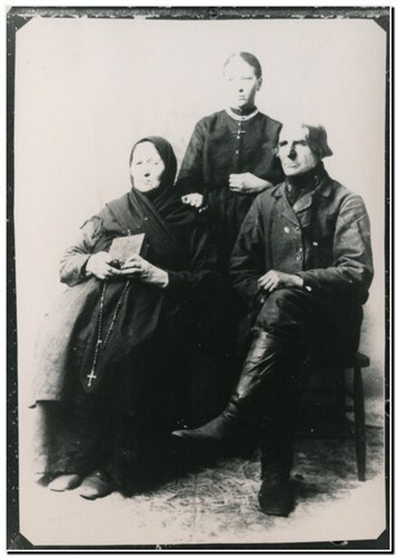 Photos of Michael and Theresia (Knoll) Pfeifer and Pauline Knoll