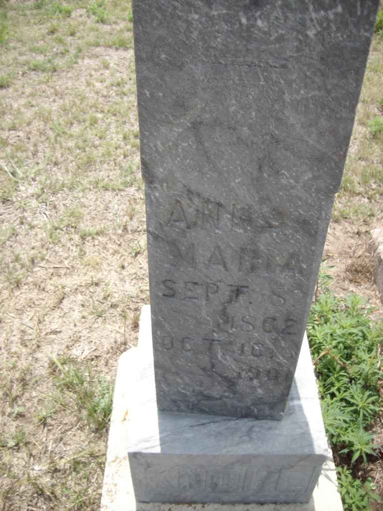 Gravestone of Anna Maria Knoll