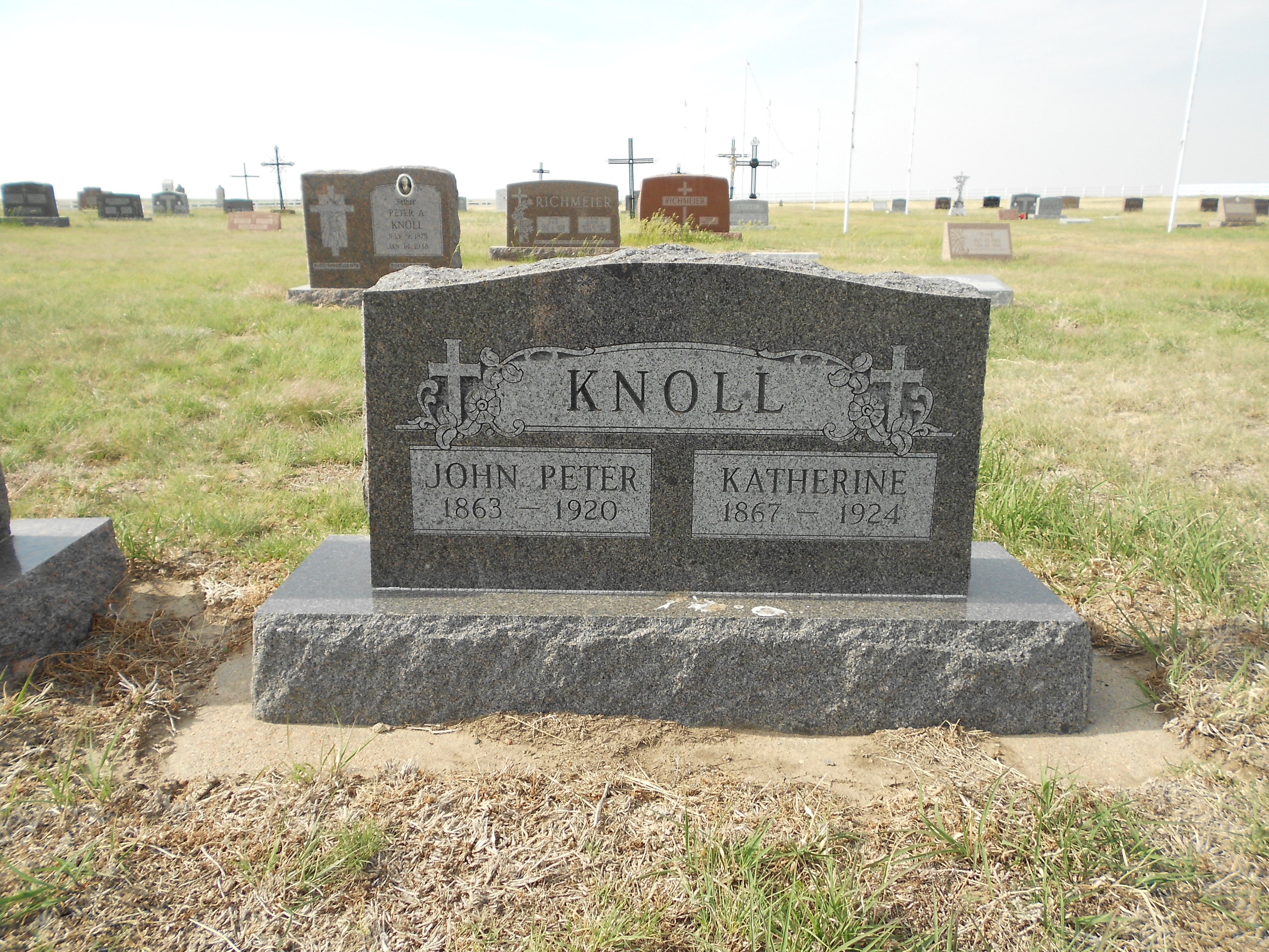 Gravestone of John Peter and Katherine (Hoffman) Knoll