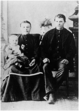Photo of baby Michael, Katherine (Hoffman), and John Peter Knoll